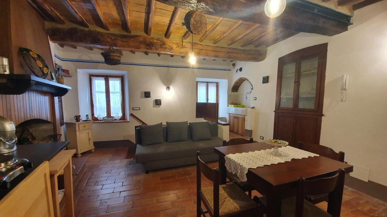 Le Casette Di Civitella- La Casa Di Rolando E Gina Daire Civitella Del Lago Dış mekan fotoğraf